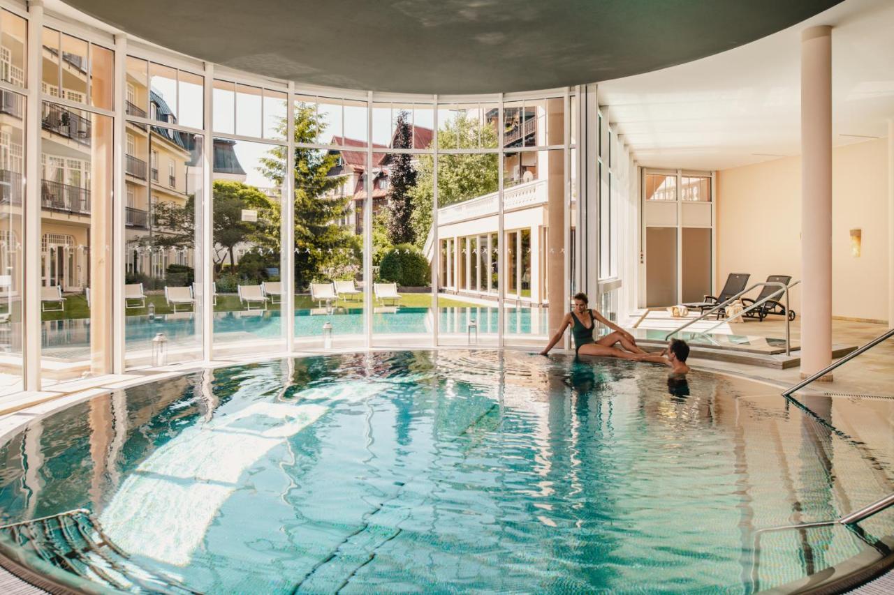 Falkensteiner Spa Resort Marianske Lazne Exterior photo The indoor swimming pool