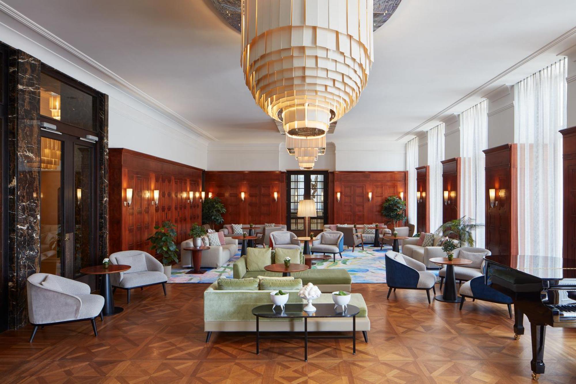 Falkensteiner Spa Resort Marianske Lazne Exterior photo The hotel's lobby