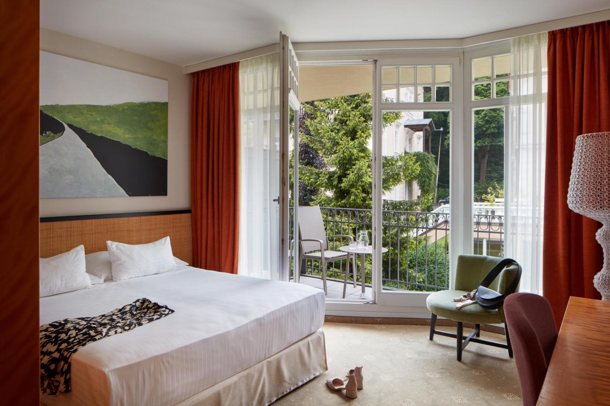 Falkensteiner Spa Resort Marianske Lazne Exterior photo A room at the Hotel de l'Europe
